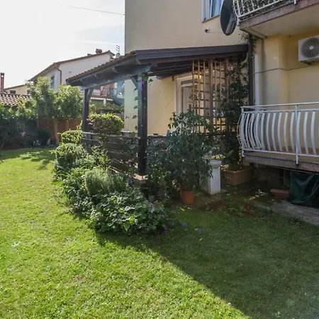 Apartment Garden *